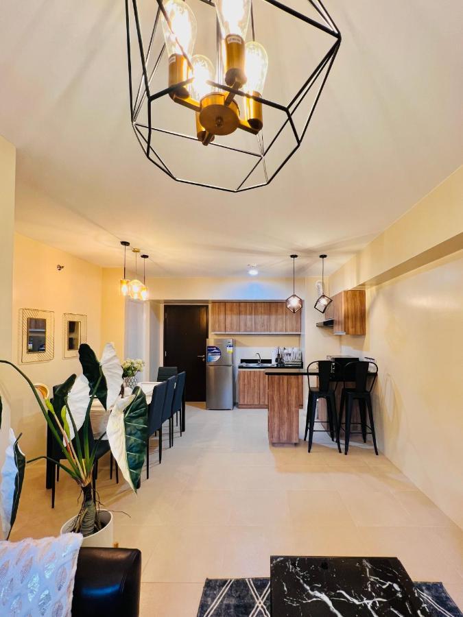 * *P Fantastic 2Br Option For 8 Apartment Илойло Сити Екстериор снимка