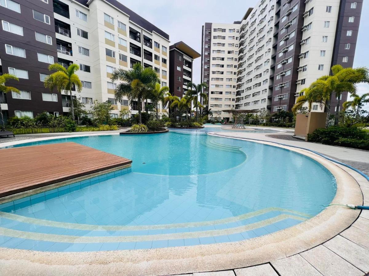 * *P Fantastic 2Br Option For 8 Apartment Илойло Сити Екстериор снимка